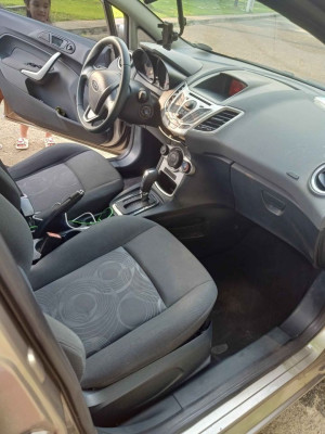 2011 Ford fiesta