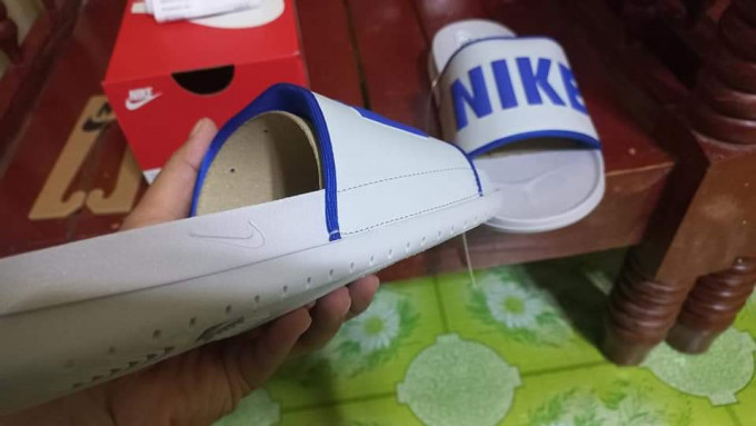 Nike Offcourt Slide