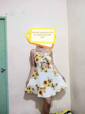 Preloved sunflower dress (m-l)