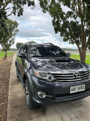 2015 Toyota fortuner