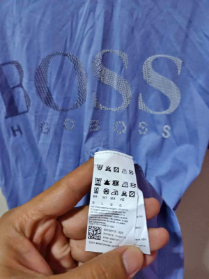 HUGO BOSS SHIRT