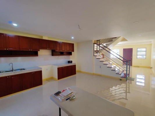 House and Lot - Quezon City