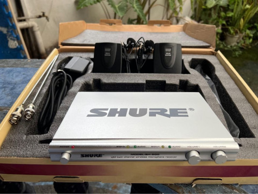 Shure wireless lavalier mic