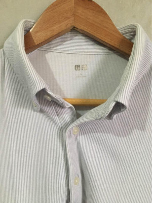 Uniqlo Airism polo shirt