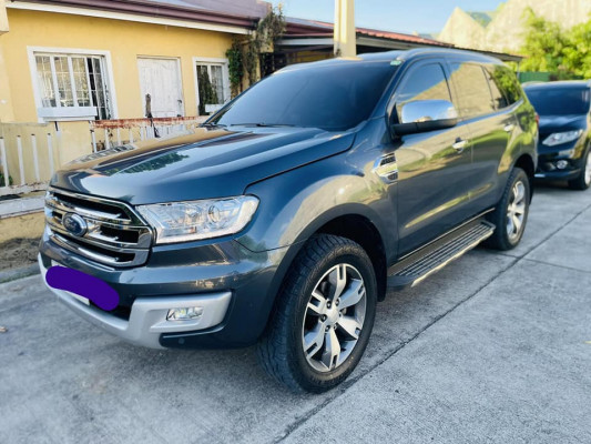 Ford Everest Titanium 4x2