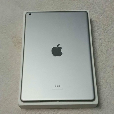 Ipad 7th generation Silver Smooth