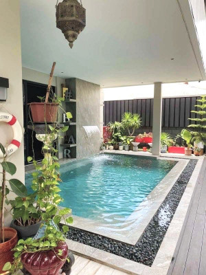 Stately Enticing House and Lot for Sale in Ayala Alabang