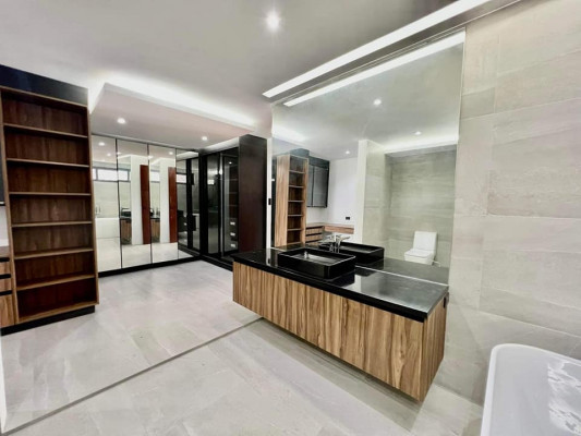 HOUSE AND LOT FOR SALE!!!