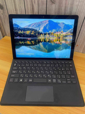 Dell 2n1 (Intel core i5 7th gen)