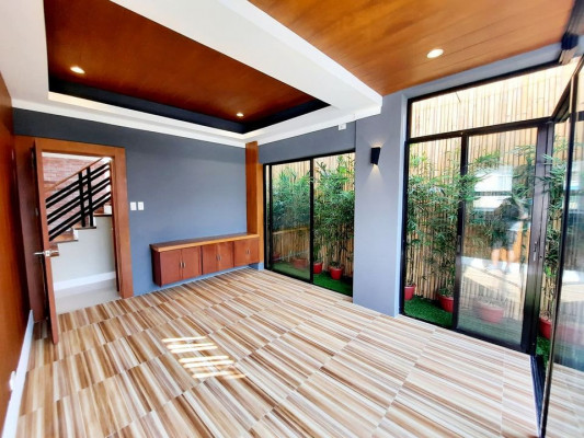 Greenwoods Executive Village