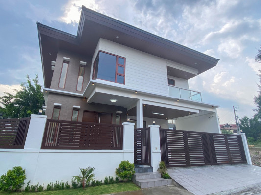 Sensational Modern House and Lot For sale in Vista Real Classica