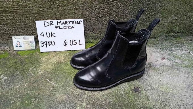 DR MARTENS ( FLORA )