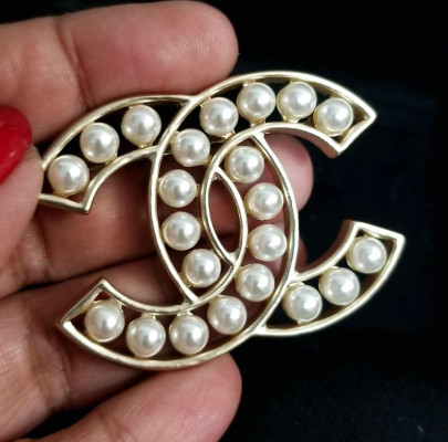 Double C Pearls Brooch