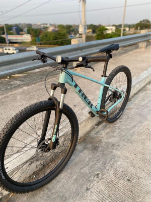 Trek Marlin 6 Gen 3 (2023 Blue Sage)