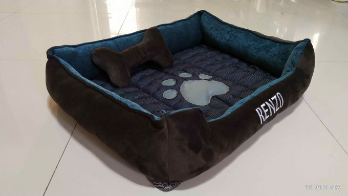 DOGBED BUY BED TAKE 1 PILLOW