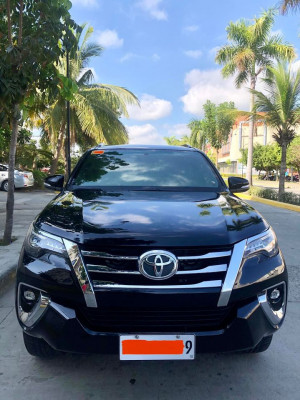 2017 Toyota Fortuner V A/T Diesel Fully Loaded