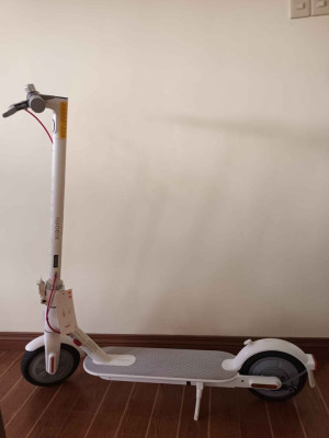 Xiaomi Electric Scooter 3 Lite + free helmet