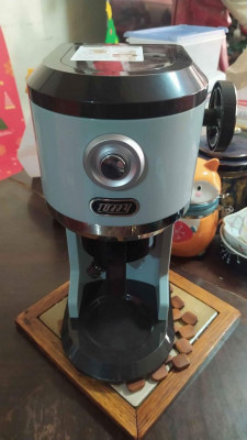 Toffy electric ice shaver