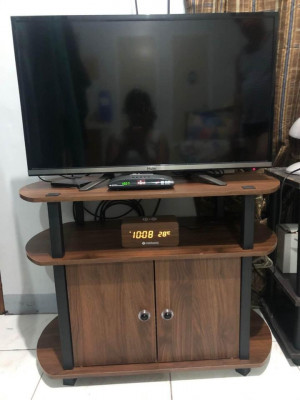 BRand new TV RACK