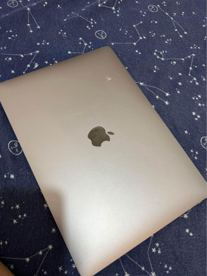 MAC BOOK AIR 2020 i3