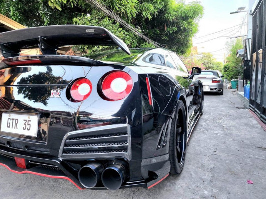2009 Nissan gt-r