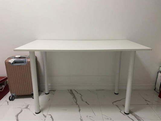 OFFICE TABLE FOR SALE!