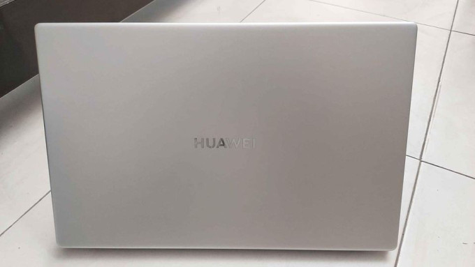 HUAWEI MATEBOOK D15 I3 10TH GEN 8GB RAM 256GB SSD NVME