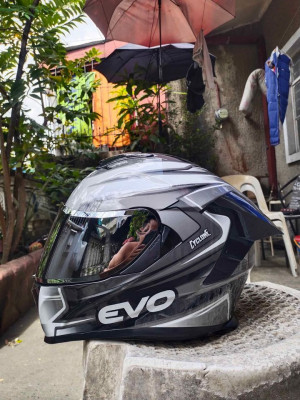 Evo cyclone gt pro HELMET ONLY xl to large
