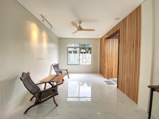 Bright & Airy House and Lot for Sale In Las Villas De Manila Subdivision