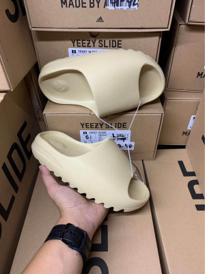 Yeezy Slide