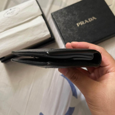 UNISEX PRADA BIFOLD WALLET