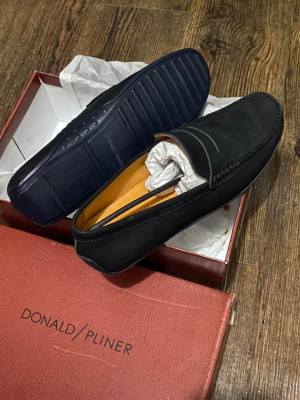 Donald Pliner loafers / driving shoes