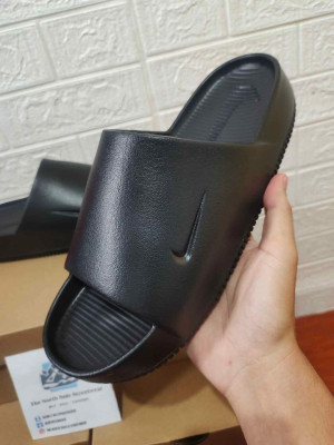Nike Calm Slide