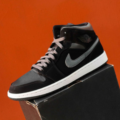 Air Jordan 1 Mid "Black Anthracite" 2019