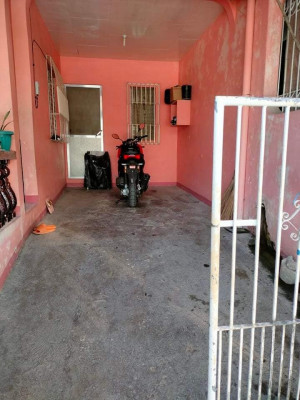 HOUSE & LOT FOR SALE