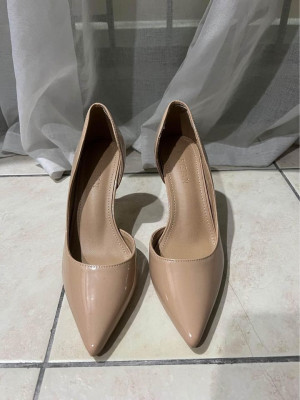 Heels/Pumps