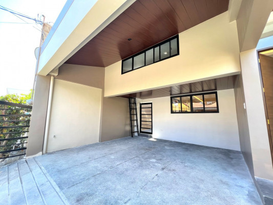 Brilliant Bungalow For Sale in BF Homes, Parañaque