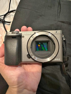 Selling Sony A6000 and Tamron lens