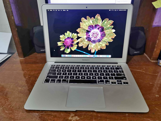 Apple MacBook Air 13-inch