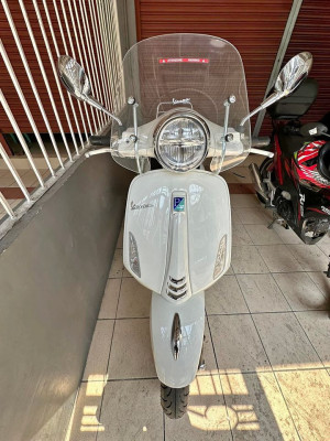 Vespa primavera 150