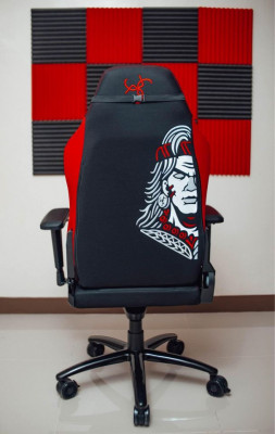 GAMING CHAIR (secretlab)