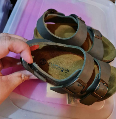 Florsheim kids sandals