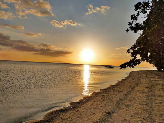 BEACH FRONT RESORT IN CALATAGAN BATANGAS