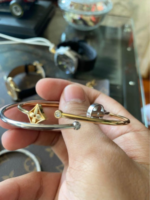Lv Gold 18k bracelet
