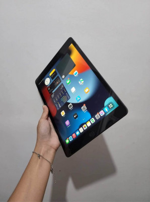 Ipad 9th Gen FOR SALE