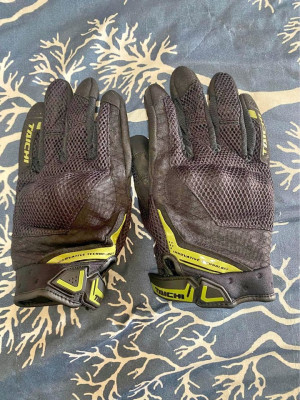 RS Taichi Rubber Knuckle Mesh Gloves