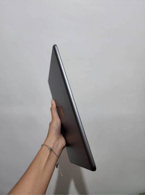 Ipad 9th Gen FOR SALE
