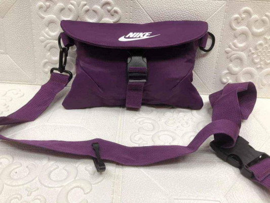 NIKE SLING BAG