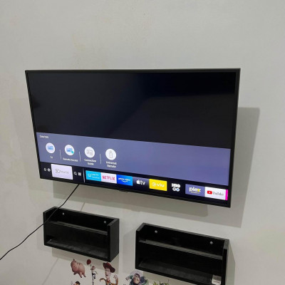 Samsung UA43RU7100 4K UHD Smart LED TV
