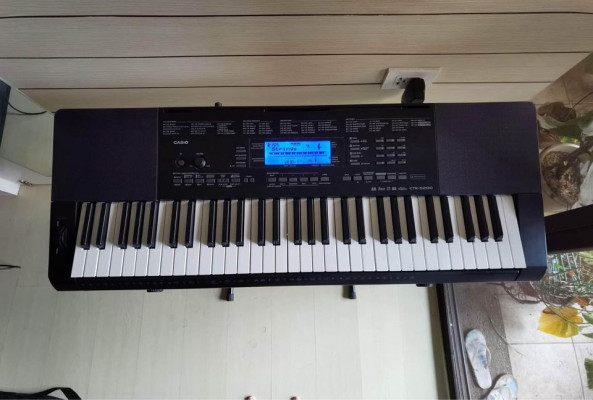 Keyboard Piano : Casio CTK 5200